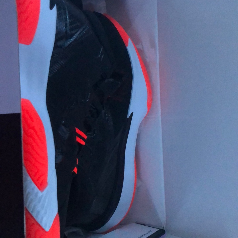 Brand new worn one time size 10 men with the box original